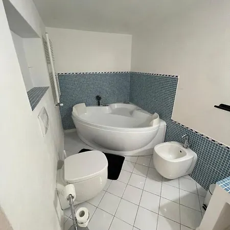 • Stazione 5 Terre Apartment Vernazza