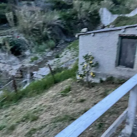 • Stazione 5 Terre * Vernazza